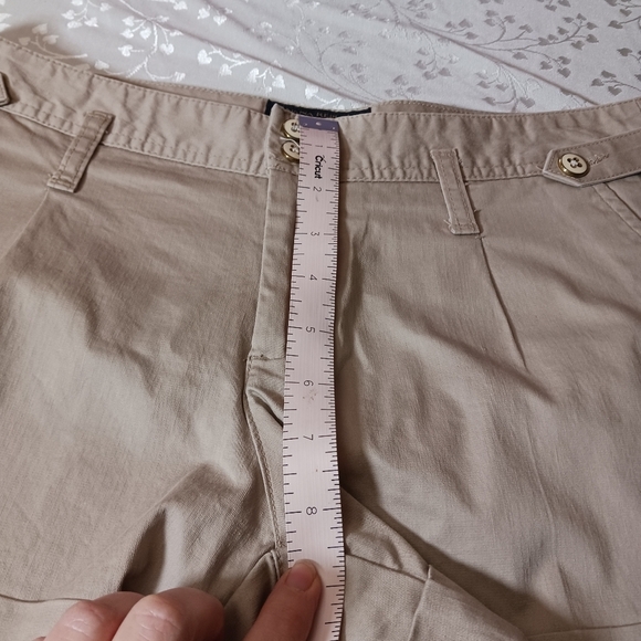 Banana Republic Factory Khaki Chino With Metal Button Details Size 8p - Picture 6 of 9